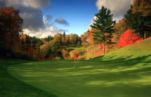 Stunning Golf Course in Canada in the Fall